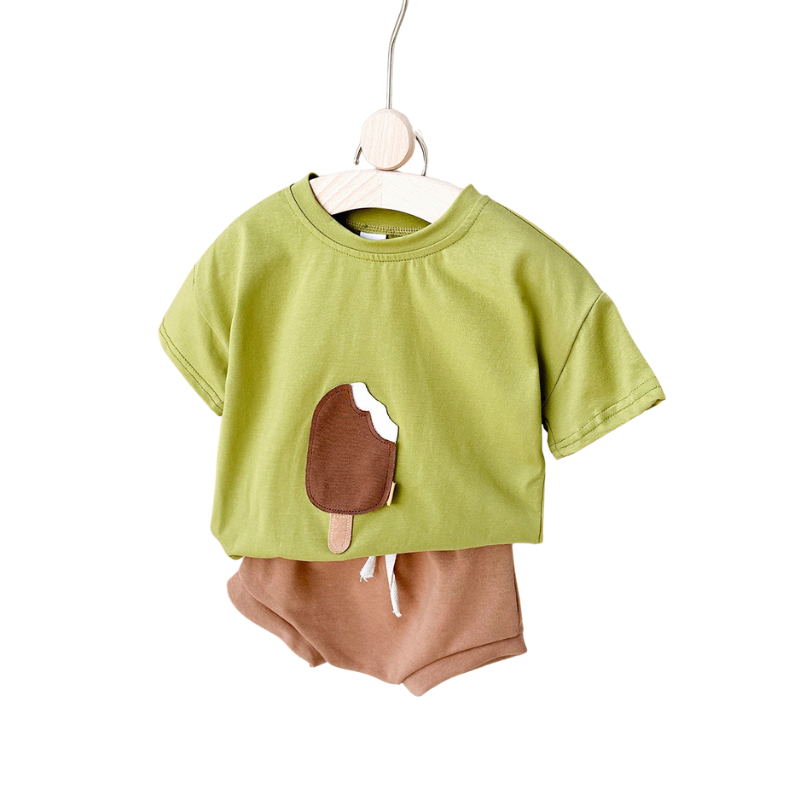 Frostiger Biss Outfit