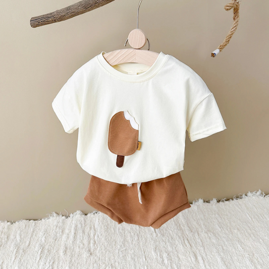 Frostiger Biss Outfit