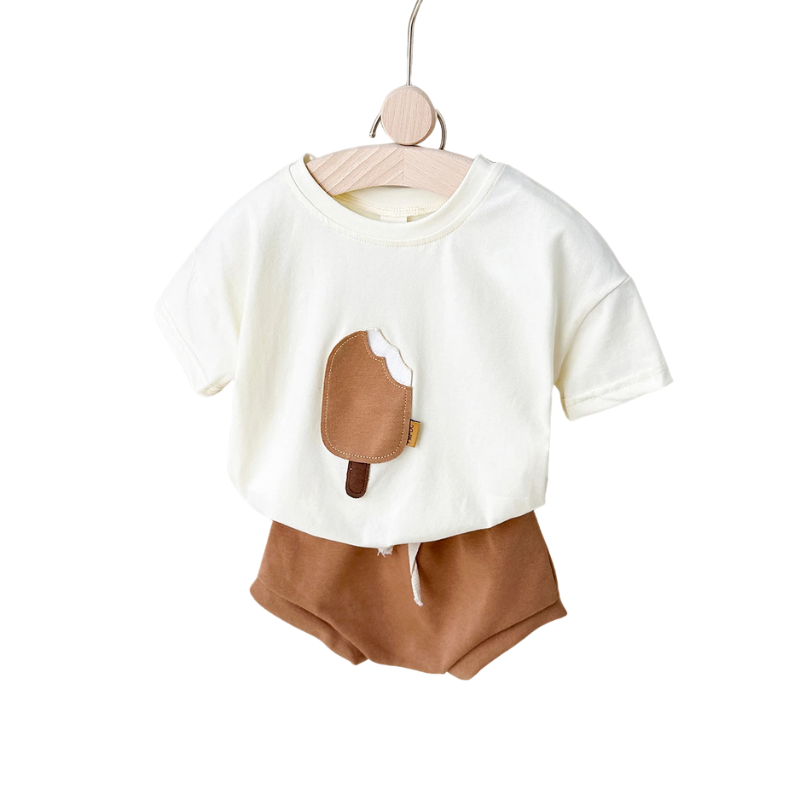 Frostiger Biss Outfit